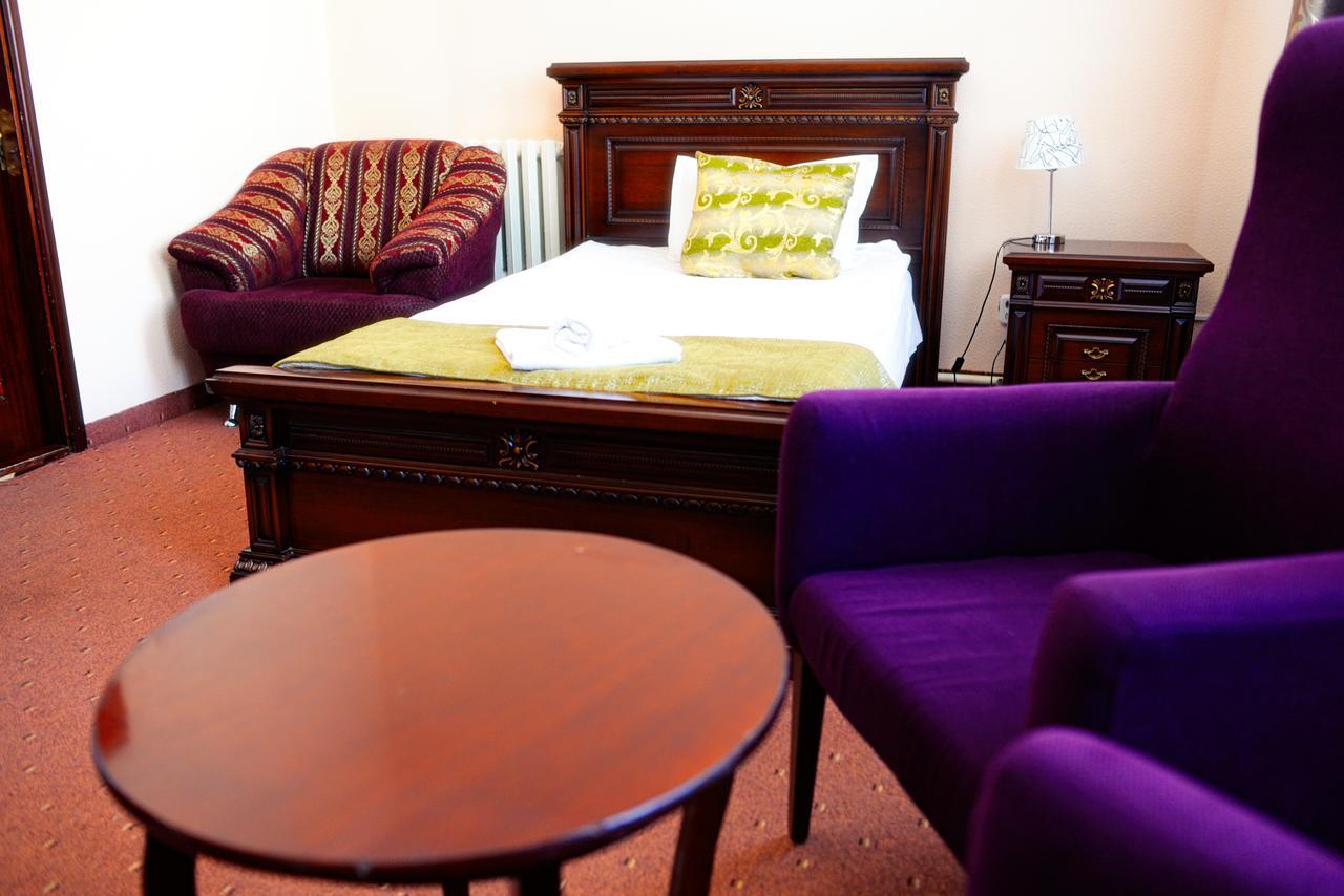 San Marino Hotel Astana Екстериор снимка
