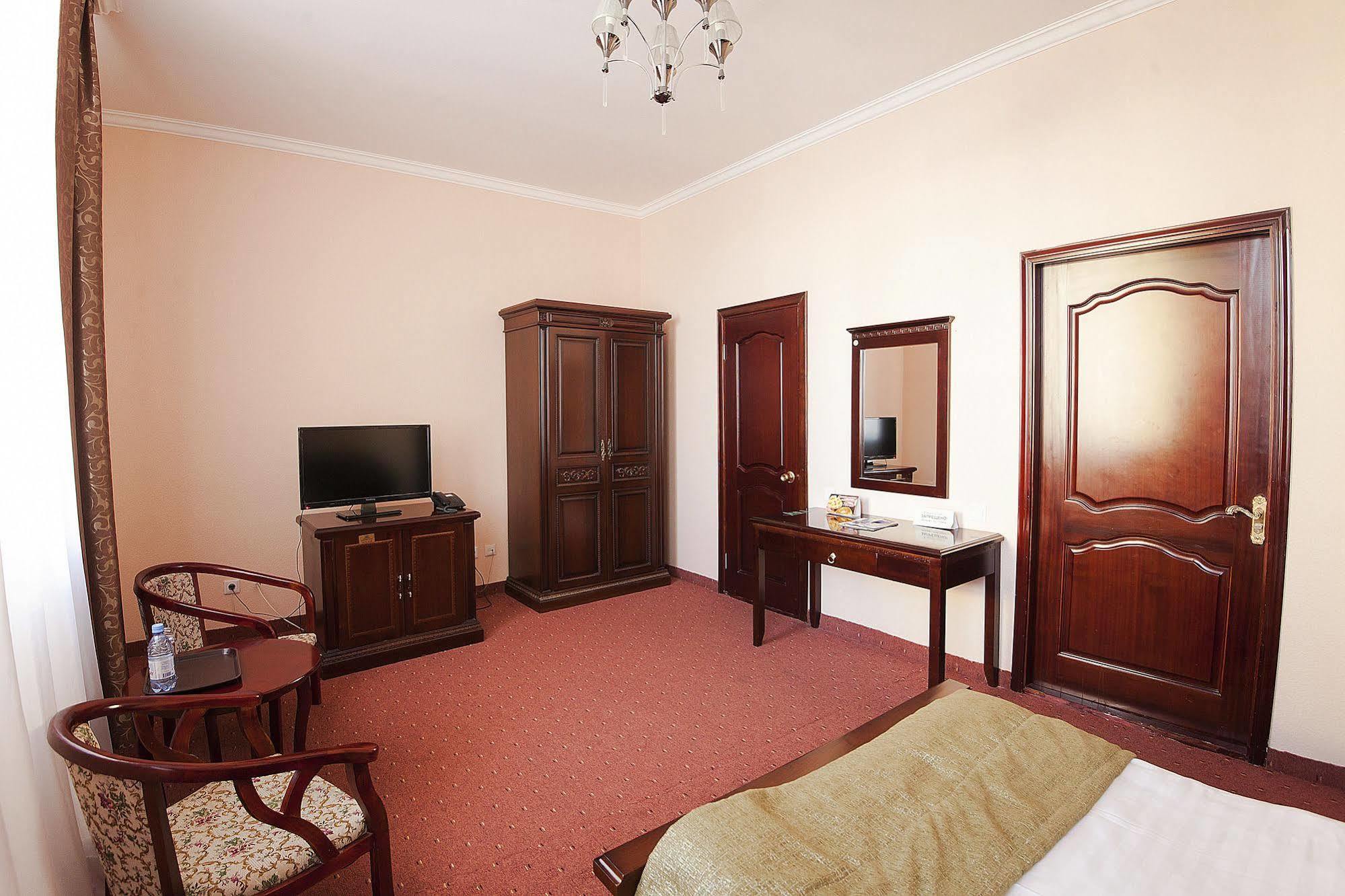 San Marino Hotel Astana Екстериор снимка