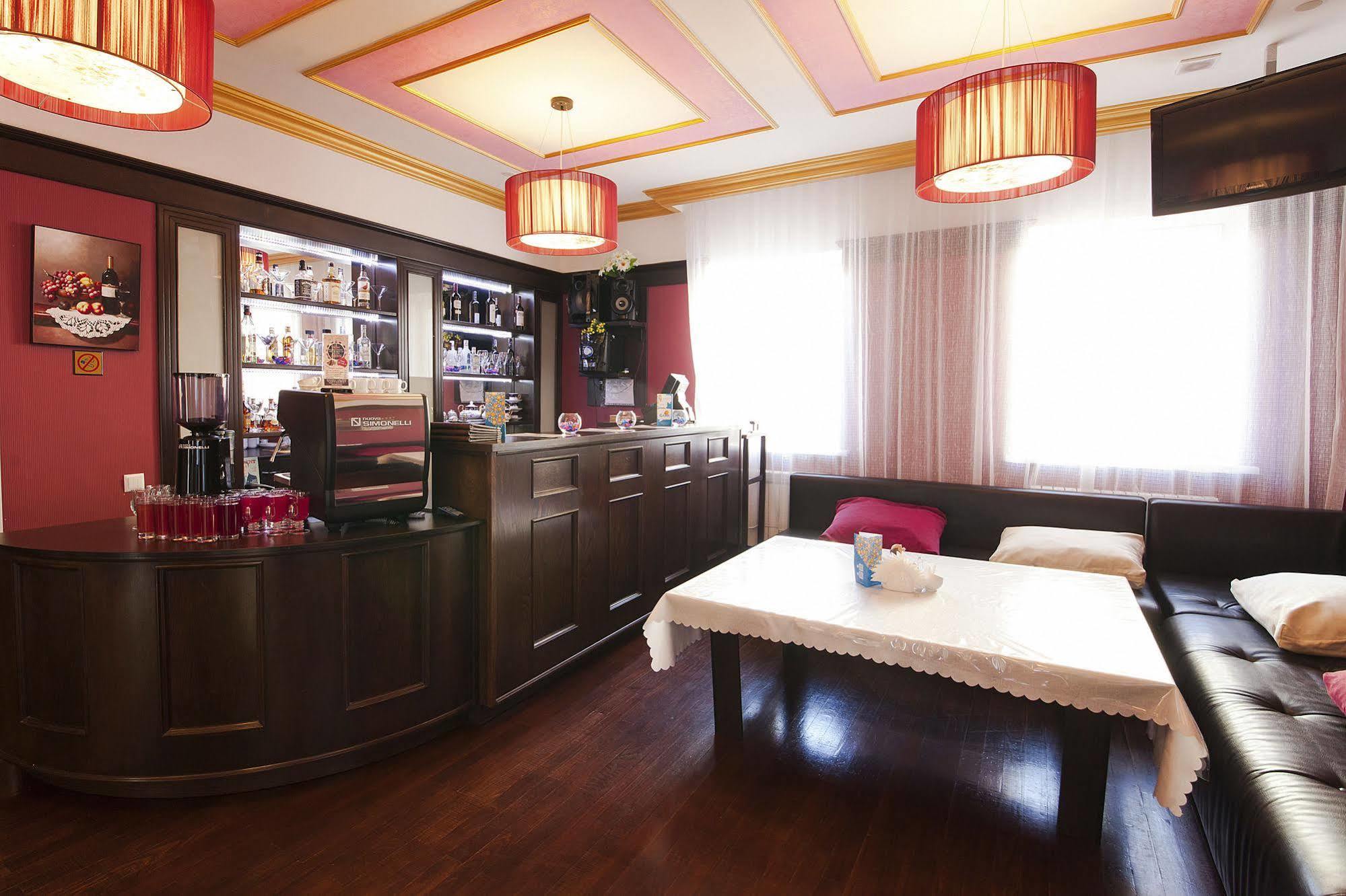 San Marino Hotel Astana Екстериор снимка