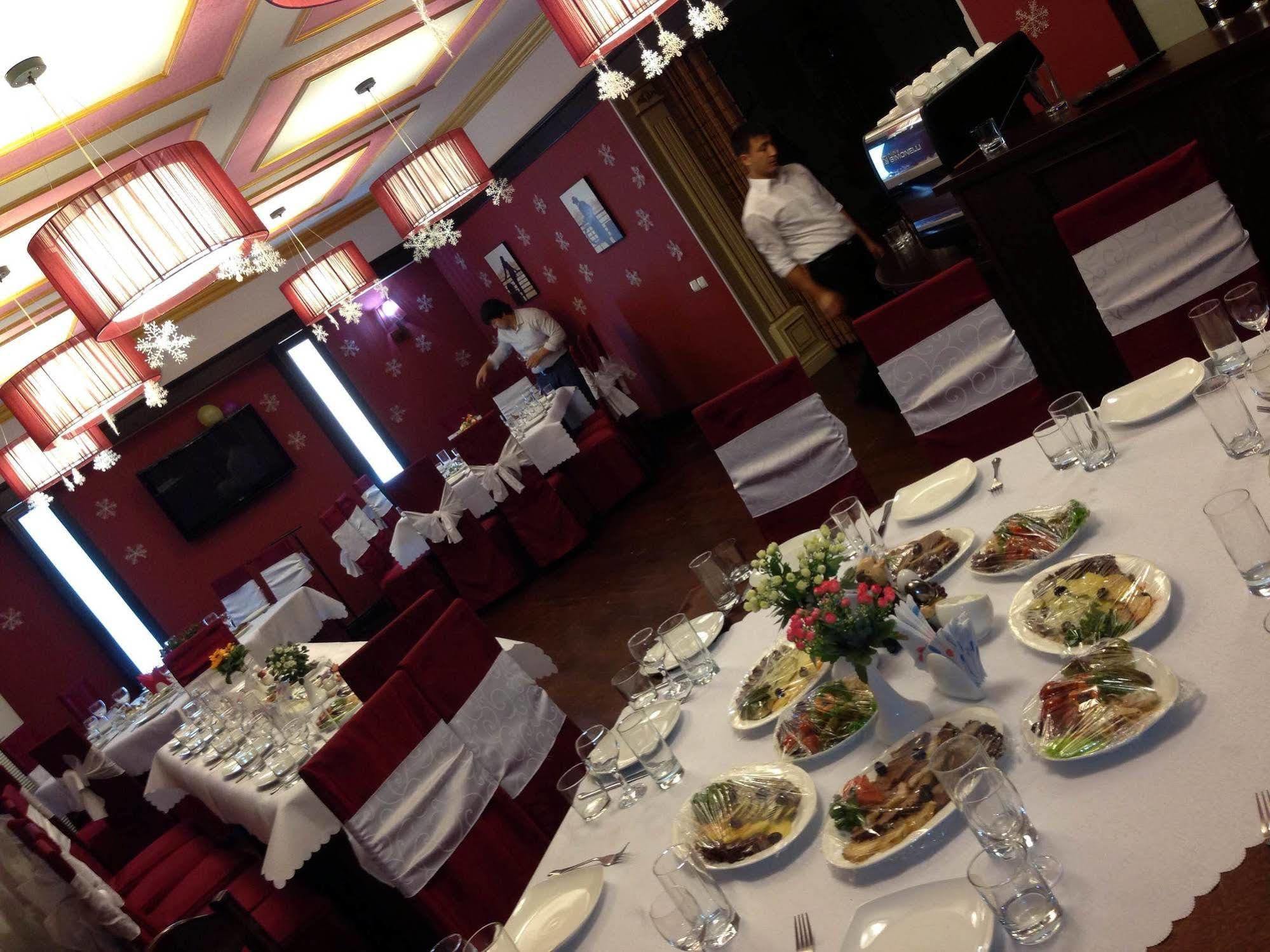 San Marino Hotel Astana Екстериор снимка